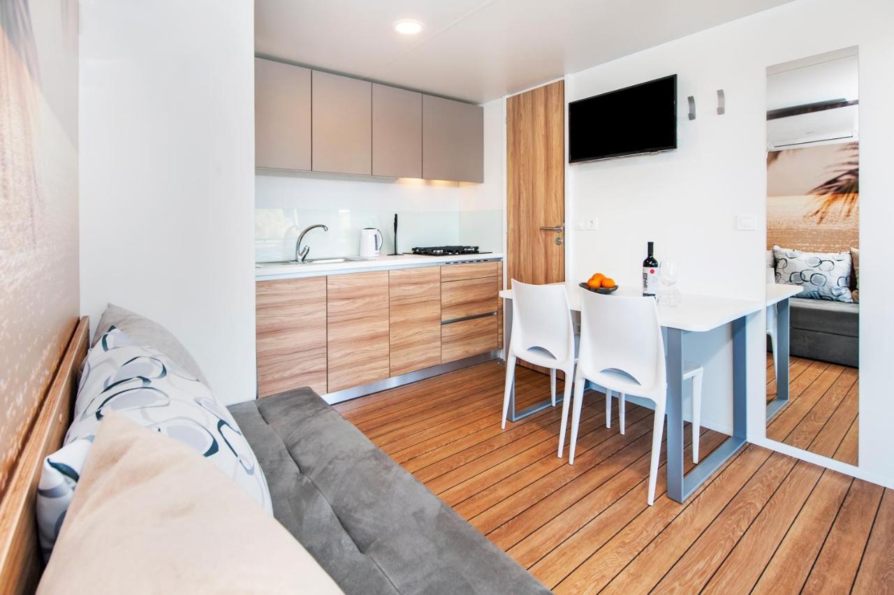 Pineta Mobile Home In Porton Biondi Camp Rovinj Luaran gambar
